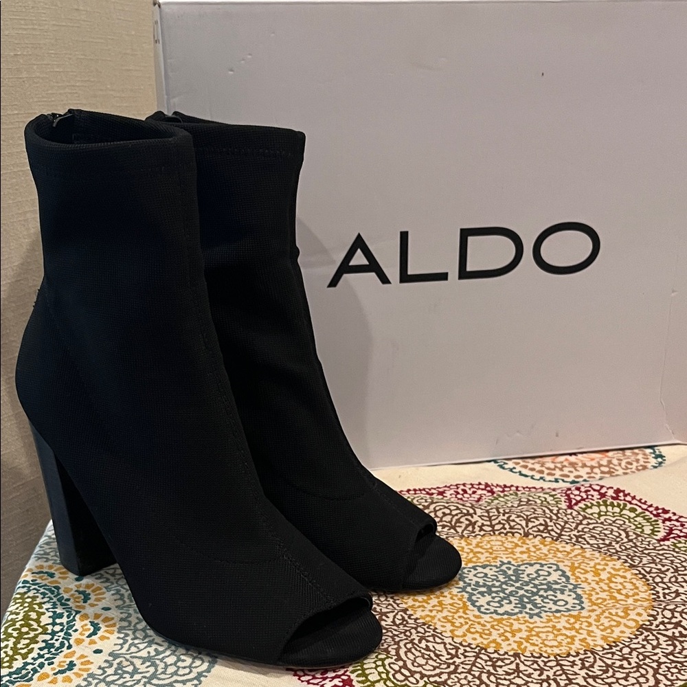 Aldo Loviradda Chic Black Fabric Peep-Toe Heeled Boots size 8 women’s